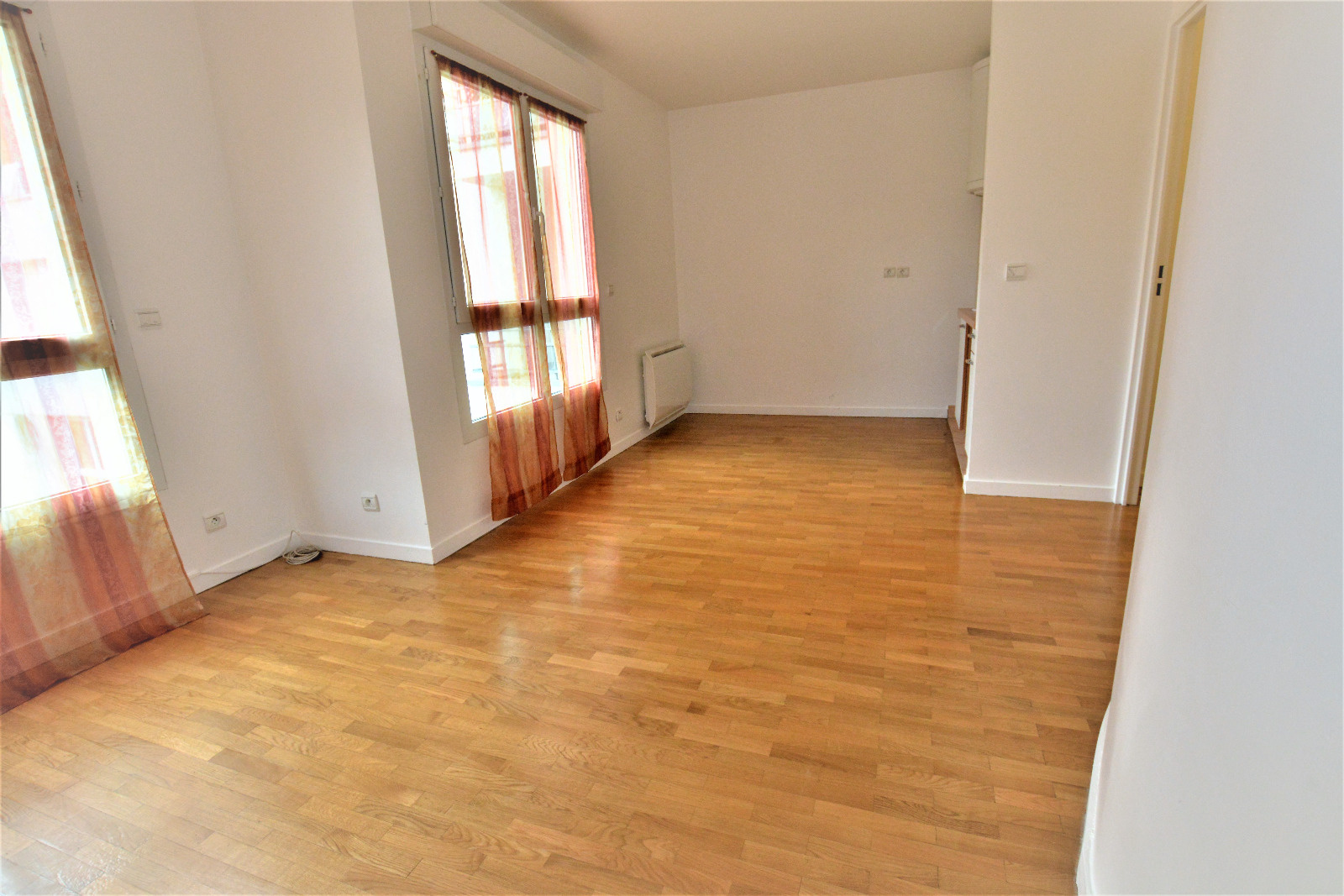 Offres de location Studio Courbevoie 92400